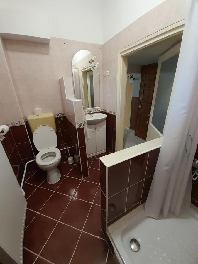 Napsugar Vendeghaz Apartamento Tiszaújváros Exterior foto