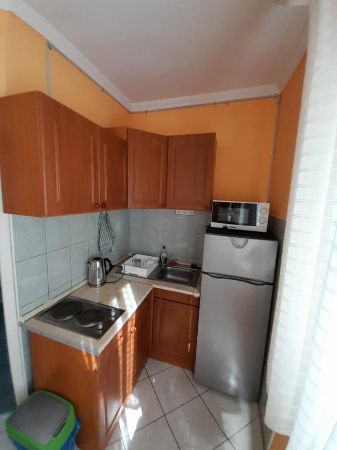 Napsugar Vendeghaz Apartamento Tiszaújváros Exterior foto